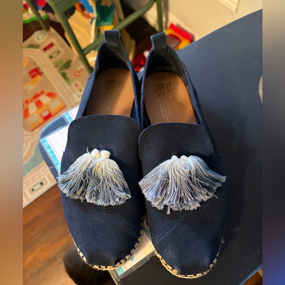 TOMS Women's Deconstructed Suede
Tassel Alpargata slip-on shoes Navy blue - Picture 2 of 8